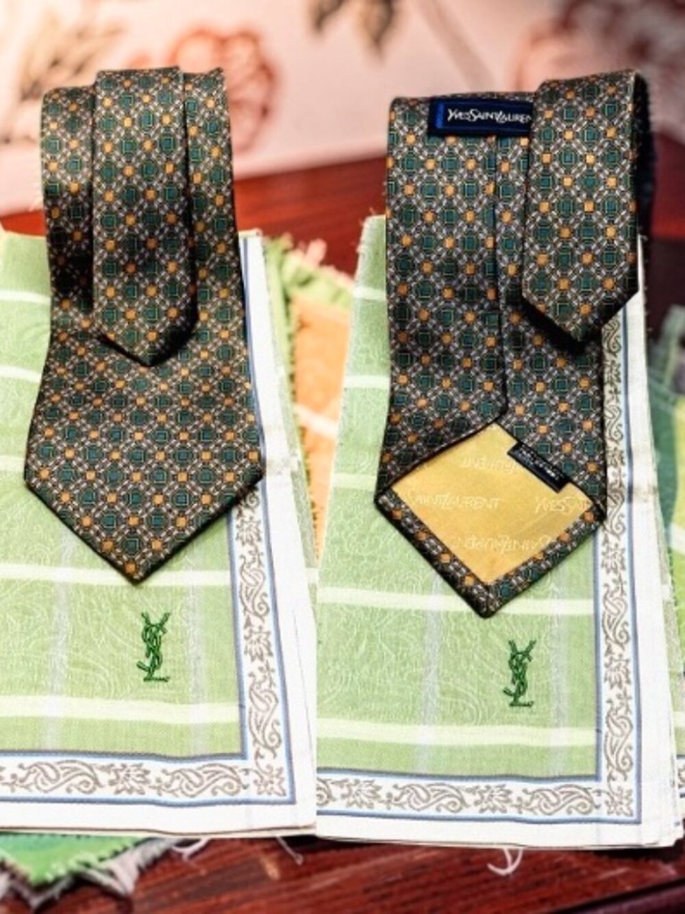 Unused Set Yves Saint Laurent Necktie Silk +kerchief YSL Olive Green Striped (30